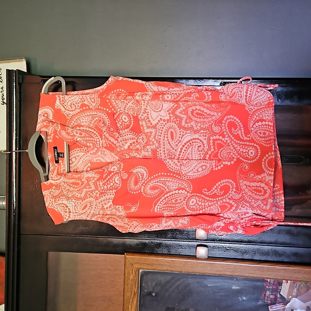 Cutest orange and white paisley printed blouse